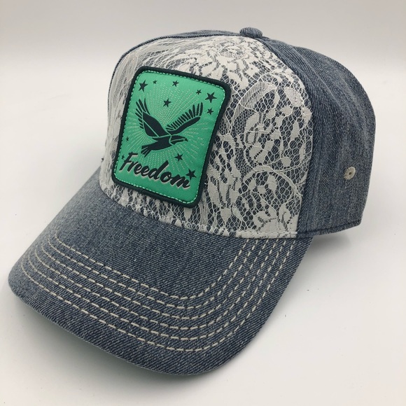 SUGAR CREEK Green Patch & White Lace on Blue Jean - Picture 1 of 7